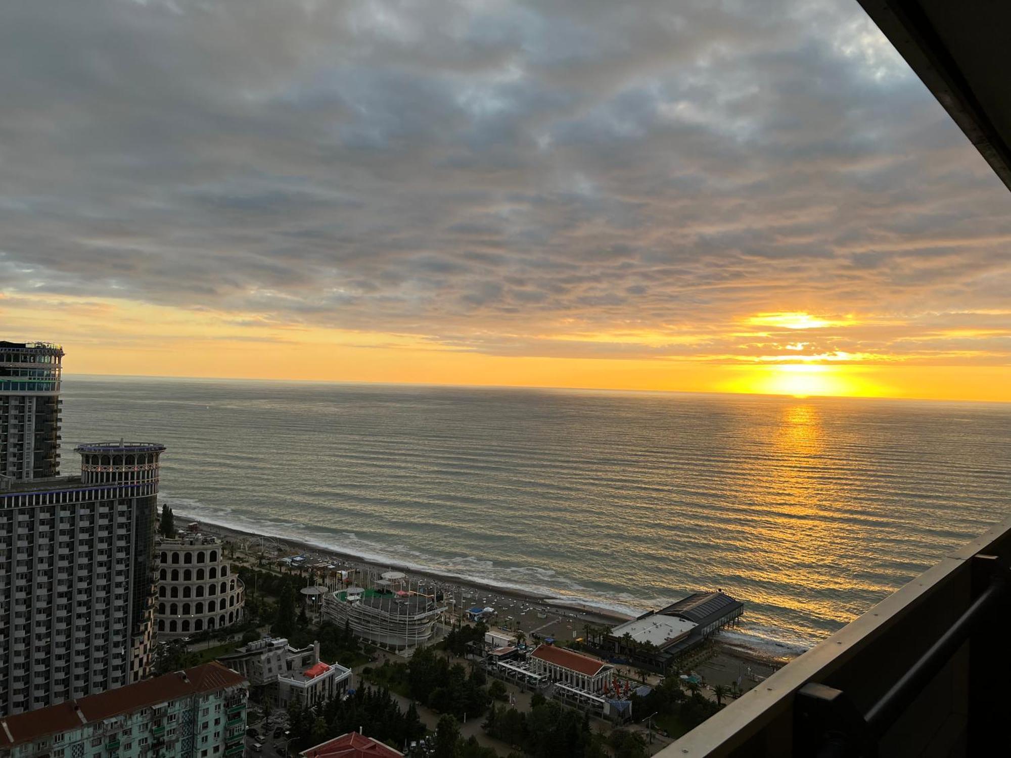Orbi City Seaview Batumi Eksteriør bilde