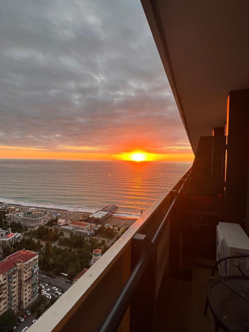 Orbi City Seaview Batumi Eksteriør bilde